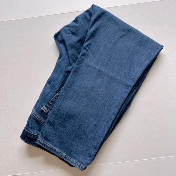 Levi’s Boyfriend - Medium Wash - Sz 33 - Picture 13 of 14
